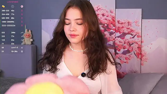 Snapshot of KissieKat chatting on October 13, 7:21 am KissieKat online show from October 13, 7:21 am