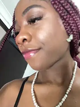 Snapshot of Astergray21 chatting on February 24, 1:01 pm Astergray21 online show from February 24, 1:01 pm