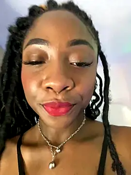 Snapshot of Astergray21 chatting on October 24, 11:42 am Astergray21 online show from October 24, 11:42 am