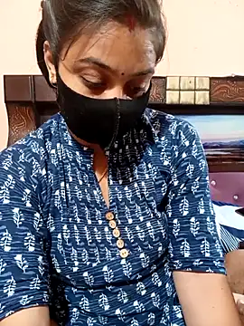 Priyanka Pal online show from November 4, 3:49 pm