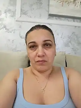 PalomaDesireee online show from March 31, 6:10 pm