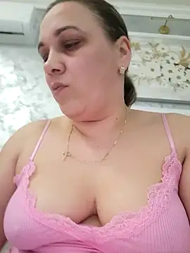 PalomaDesireee online show from March 26, 7:01 pm