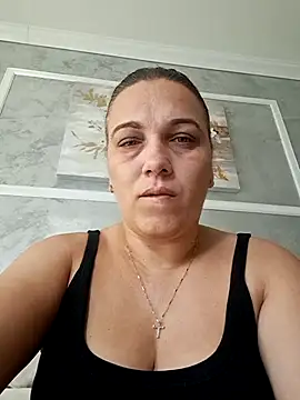 Snapshot of PalomaDesireee chatting on September 18, 5:32 am PalomaDesireee online show from September 18, 5:32 am