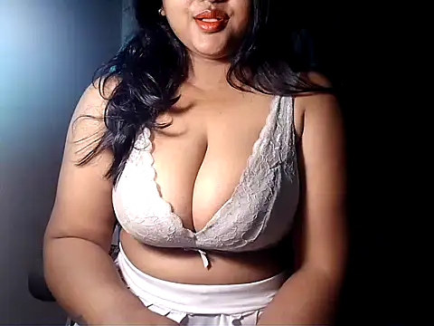 Snapshot of PatnakiRitu1 chatting on June 3, 12:33 am PatnakiRitu1 online show from June 3, 12:33 am