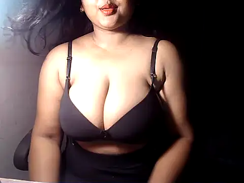 Snapshot of PatnakiRitu1 chatting on May 14, 2:52 am PatnakiRitu1 online show from May 14, 2:52 am