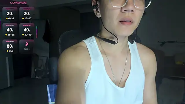 Snapshot of XTTX49 chatting on July 10, 3:34 pm XTTX49 online show from July 10, 3:34 pm
