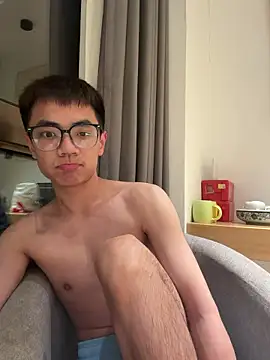 XTTX49 online show from April 4, 5:30 pm