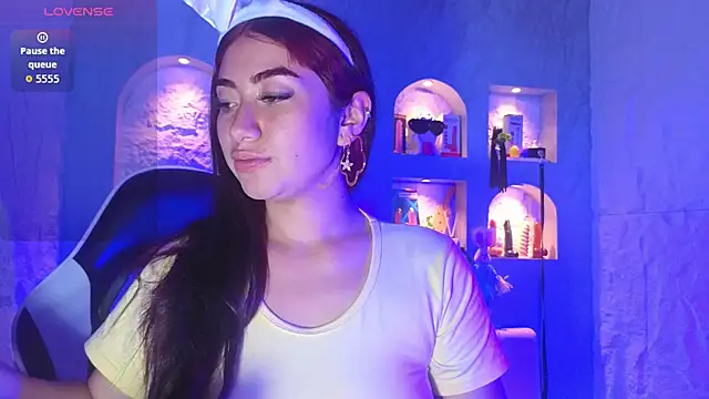 Sophia tf online show from March 26, 2:54 am