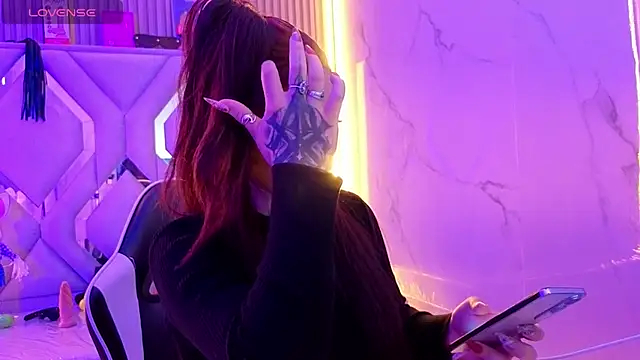 Sophia tf online show from March 31, 8:11 pm