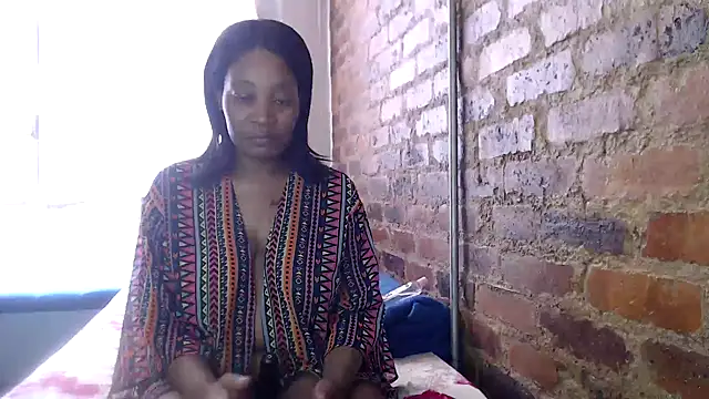 Snapshot of SweetPortableAmber chatting on October 14, 6:25 am SweetPortableAmber online show from October 14, 6:25 am
