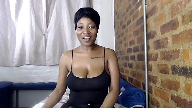 SweetPortableAmber online show from November 11, 9:20 pm