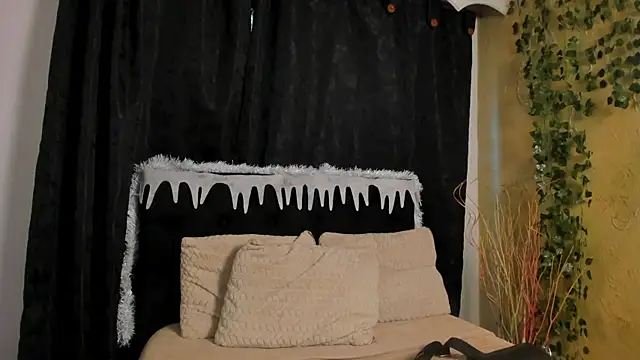 Tiffany Nm online show from December 17, 1:16 pm