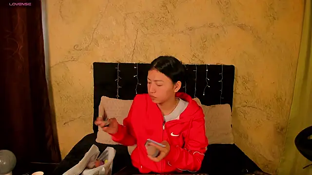 Snapshot of Tiffany_Nm chatting on May 3, 3:15 pm Tiffany Nm online show from May 3, 3:15 pm