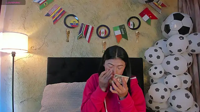 Snapshot of Tiffany_Nm chatting on June 25, 2:00 pm Tiffany Nm online show from June 25, 2:00 pm