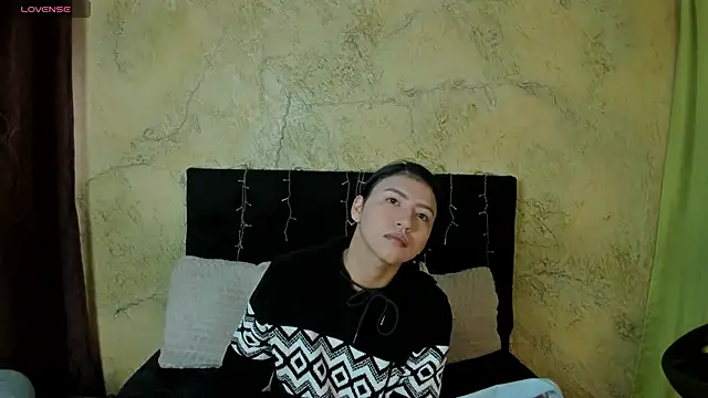 Snapshot of Tiffany_Nm chatting on April 30, 1:40 pm Tiffany Nm online show from April 30, 1:40 pm