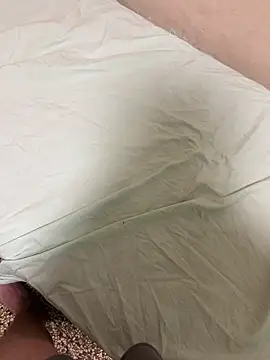 Snapshot of Garryo134 chatting on October 2, 9:40 pm Garryo134 online show from October 2, 9:40 pm