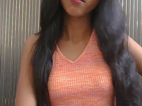 Snapshot of Exotic_Shikha chatting on June 5, 3:33 am Exotic Shikha online show from June 5, 3:33 am