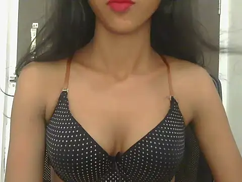 Snapshot of Exotic_Shikha chatting on June 14, 4:03 am Exotic Shikha online show from June 14, 4:03 am