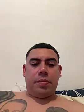 Snapshot of davidxxx099 chatting on May 27, 8:27 pm davidxxx099 online show from May 27, 8:27 pm