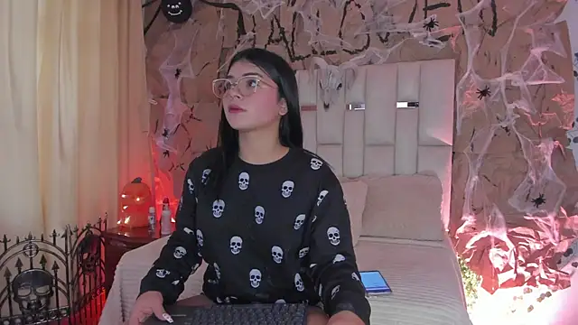 Jade Nmm online show from October 27, 12:50 pm