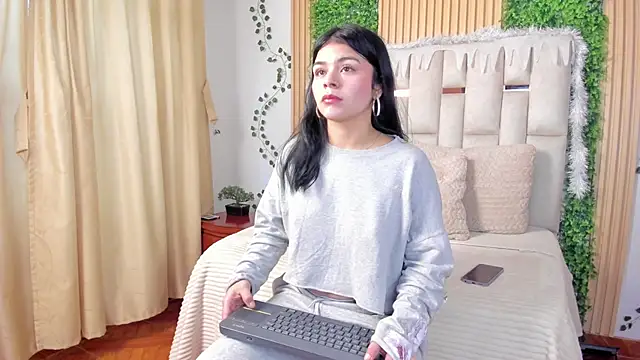 Jade Nmm online show from December 1, 3:02 pm