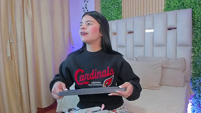 Jade Nmm online show from January 8, 2:12 pm