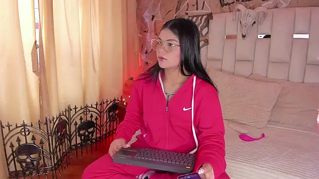 Jade Nmm online show from October 28, 1:10 pm