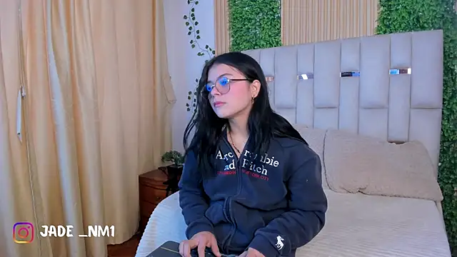 Jade Nmm online show from March 3, 12:45 pm