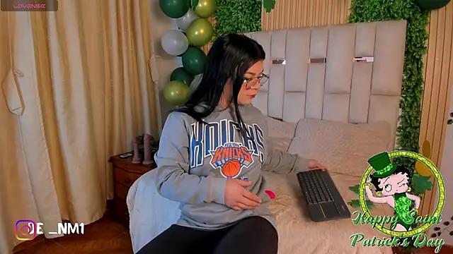 Jade Nmm online show from March 18, 12:51 pm