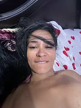 Snapshot of princequinn_ chatting on February 12, 11:54 am princequinn online show from February 12, 11:54 am