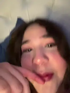 Snapshot of Camm_hmi chatting on February 5, 8:26 pm Camm hmi online show from February 5, 8:26 pm