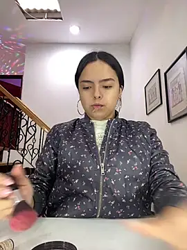 EmilyHarperr online show from October 17, 11:56 am