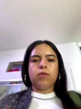 EmilyHarperr online show from October 7, 11:44 am