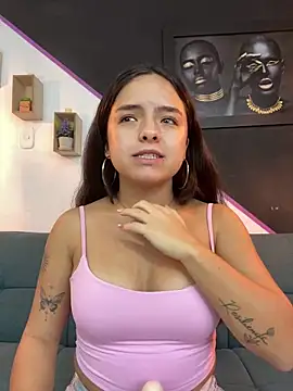 EmilyHarperr online show from October 9, 11:44 am
