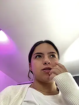 EmilyHarperr online show from October 3, 11:45 am