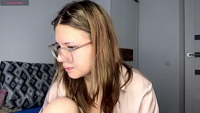 VerniceEngelking online show from February 25, 6:13 am