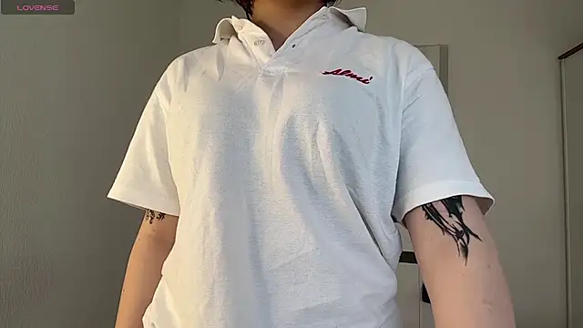 VerniceEngelking online show from July 18, 6:22 am