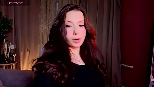 Lucy louras online show from November 10, 12:10 pm