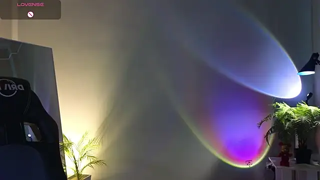 Lucy louras online show from September 29, 12:44 pm