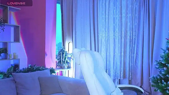 Lucy louras online show from January 8, 11:49 am