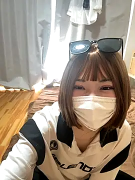 Snapshot of maichan12345 chatting on October 18, 4:58 am maichan12345 online show from October 18, 4:58 am