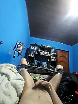 Snapshot of boysafado2521 chatting on December 14, 11:10 pm boysafado2521 online show from December 14, 11:10 pm