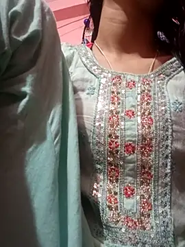 maya-Couple19 online show from April 15, 4:55 pm