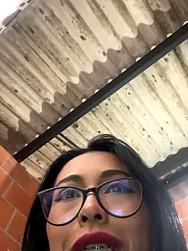 Snapshot of Emma__cumlovee chatting on October 14, 1:12 pm Emma cumlovee online show from October 14, 1:12 pm