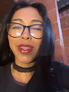 Snapshot of Emma__cumlovee chatting on June 8, 12:38 pm Emma cumlovee online show from June 8, 12:38 pm