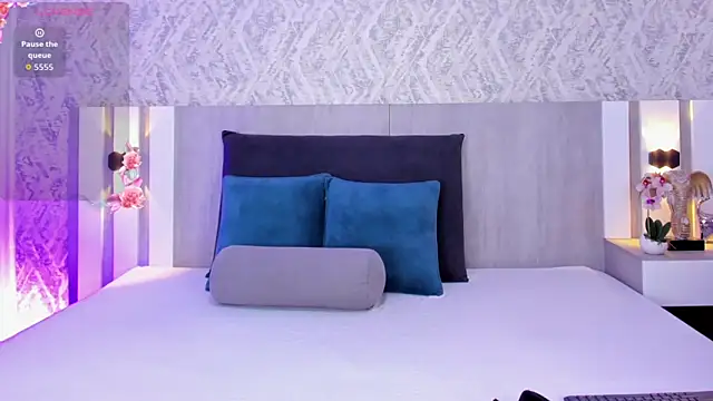 celeste sc0tt online show from September 11, 1:22 pm