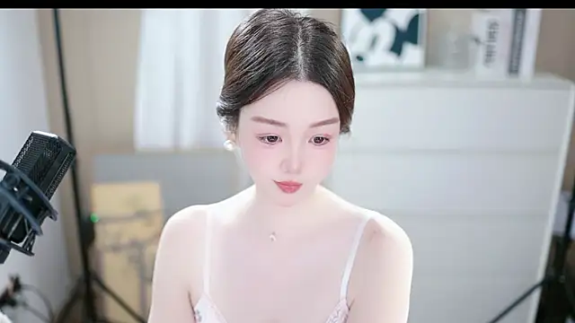 abbyli12 online show from October 29, 2:16 pm