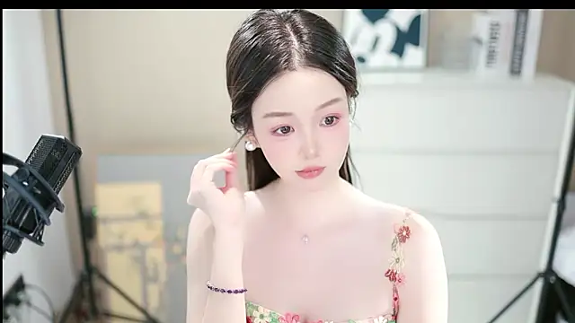 abbyli12 online show from November 12, 3:27 pm