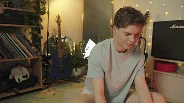 RusBradPitt online show from March 12, 4:33 pm