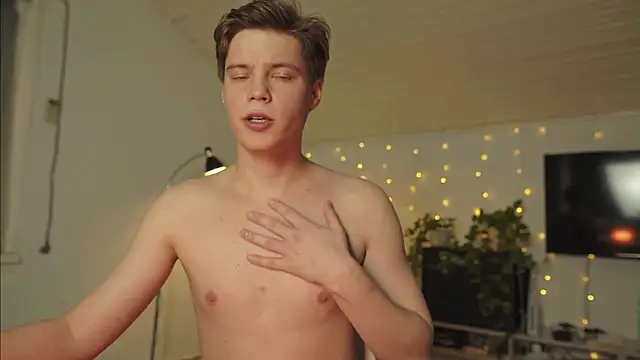 RusBradPitt online show from February 20, 2:52 pm